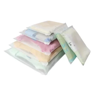 Brand Customization Eco Friendly Semi Transparent Plastic Packaging Bag for Clothing Reusable Zipper Bag Clear Bag 35*45cm