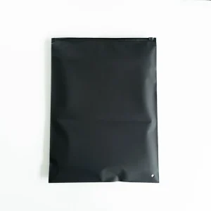 Custom Blank Print Frosted Zipper Bag for Clothes Garment Packing Matte Black Wear T Shirt Clothing Bags Zipper Plastic Bags