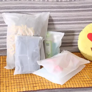Custom Frosted Plastic Packing Zipper Bags Cloth Packaging With Zipper to Clothes Garments