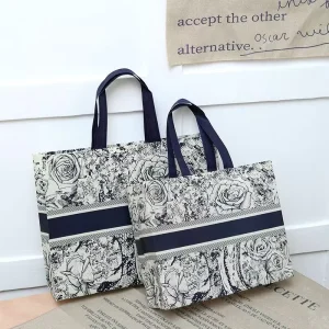 Custom Logo Fashionable Designer Tote Bag Laminated Eco Friendly Film coated Non Woven Fabric Packaging Bags
