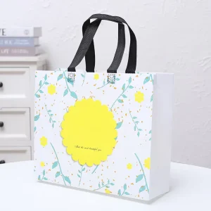 Custom logo Printed Eco Friendly Reusable Handle Shopping Bag Laminated Waterproof Non Woven Bag for Gift Packaging