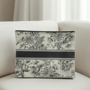 Customizable Eco Friendly PP Non Woven Storage Clothing Packaging Bag Convenient Zipper with Supermarket Gift Factory Sale