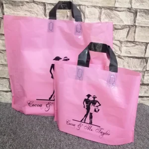 Customizable Luxury Eco Friendly PE Material Garment Packaging Reusable Shopping Bag with Handle Offset Printing Logo