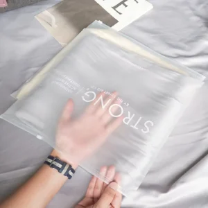 Customized Eco Friendly Frosted Plastic Ziplock Bag Packaging Clothes Clear T-shirt Zip Lock Garment Bag With Your Logo