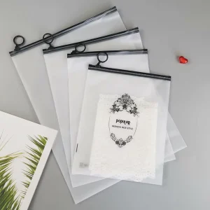 Customized Plastic Packaging Bag Clothing Zip Bag for Garment Shop Matte EVA Clothes Bag With Black Zip