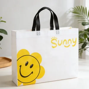 Customized Recyclable Non Woven Tote Bag Silk Screen Printed Heat Seal for Clothing Stores Gift Food Cake Packaging