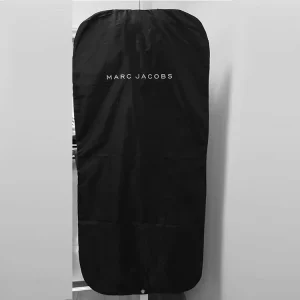 Foldable Non Woven Packaging Suit Cover Pouch Polyester Garment Bag Suit Garment Bag