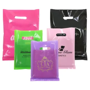 High Quality Reusable Packaging Bag Plastic Clothes Shopping Bags Valved Convenient Garments Fur Customizable Logos
