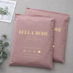 Low MOQ Supply Frosted Hoodie Packaging Bags With Logo Printing for Clothes for Retail Clothing Display Plastic Bag