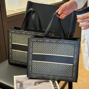 Luxury Durable Eco friendly Foldable Fashion Versatile Large Capacity Customizable Non Woven Shopping Bags for Grocery