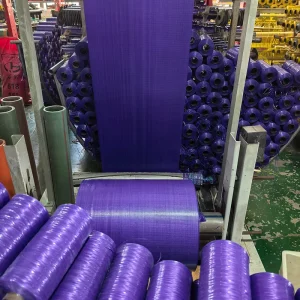 Packaging PP Woven Fabric Roll Waterproof Red Customizable Tubular Bags Offset UV Printing 40 80cm Width for Packaging Industry