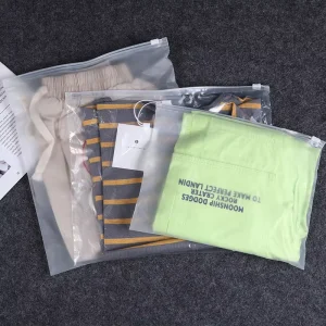 Plastic Packaging Transparent EVA Frosted Zipper Bag for Garment Clothing T shirt Garment Socks Packaging
