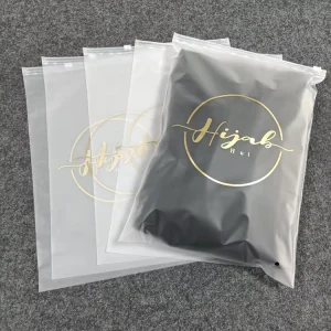 Recyclable Garment Packaging Bag Printed Clothing Apparel T Shirt Bags with Custom Design Frosted Zipper Bags with Logo PE Socks