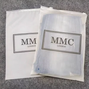 Recyclable PE Garment Packaging Bags for Socks Fur Printed Custom Design Zipper Bags with Frosted Zipper and Logo