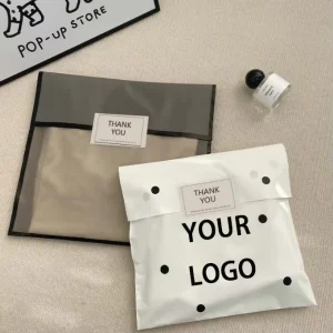 Transparent Clothing Packaging Bags Matte Fabric Packaging Bags Self-sealing Plastic Bags with logo Printing Capabilities