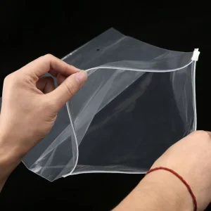 Transparent Recyclable Plastic Packaging Zipper Bags T Shirt Zip Lock Clothing Bags With Logo