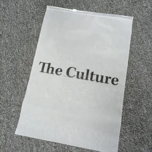 Waterproof Recyclable Zipper Top Clothing Packaging Bags for Industrial Use with Custom Orders