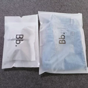 100 Biodegradable Bag Polybags for Clothes Manufacturer Pe Packaging Bags Customized Plastic Bag with Logo Print