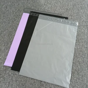 Black Custom Logo Printed Waterproof 120 Microns Apparel Courier Bag Mailing Envelopes