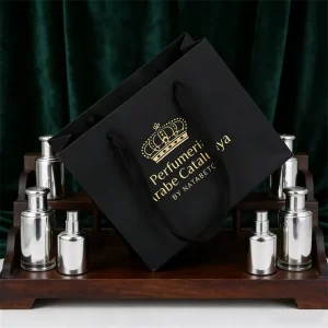 Black Matte Laminated Paper Bag With Gold Foil Logo Ribbon Handle Custom Luxury Boutique Shopping Gift Bag Clothing Packaging