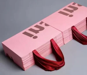 Black Shopping Clothing Customized Cardboard Gift Disposable Pink Paper Bags for Dresses