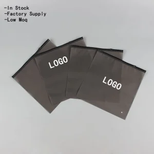 Bolsa Con Cremallera Matte Print Custom Black Zipper Lock Frosted Plastic Packing Zipper Garment Packaging Bag for Clothes