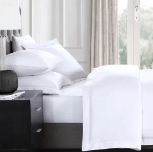 China Manufacture Quality Cotton White Plain Weave 233 Thread Count Hotel Bed Clothes