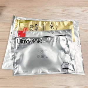 Custom Aluminum Foil Zipper Garment Bags Packaging Glossy Finished Plastic Clothing Silver Metallic Zip Lock Bags