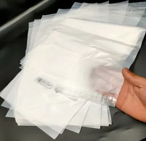 Custom Compostable Poly Mailer Clothing Packaging Bag with Logo Mailing Plastic Poly Bags for Clothes Apparel Packaging