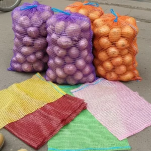 Custom Food Grade 10kg 20kg 25KG 50lb PE Raschel Mesh Bags Drawstring for Vegetables Fruits Onion Potato Agricultural