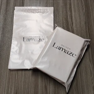 Custom Logo Eco Friendly Waterproof Beige Self Adhesive Seal Plastic Envelope Poly Mailers Shipping Bags for Clothing