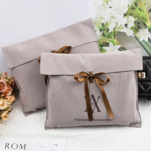 Custom Logo Printing Velvet Clothing Dress Packaging Dust Envelope Bag Soft Luxury Velvet Makeup Packaging Shopping Envelope Bag