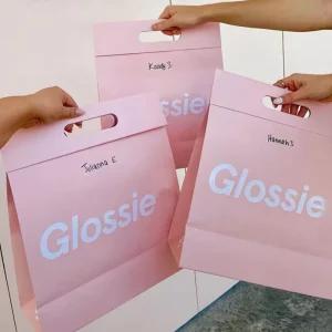 Custom Logo Size Recyclable Fashionable Coated Embossing Cardboard Paper Bags Printed Personalized Paper Shopping Gift Bags