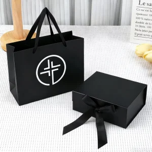 Custom Printing Logo Magnet Rigid Paper Box Packaging Luxury Clothes Black Magnetic Paper Gift Folding Box with Ribbon