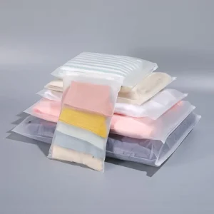 Custom Resealable T Shirt Jacket Pajamas Canvas Bag Bedding Underwear Frosted Matte Ziplcok Plastic Packaging Bags With Logo