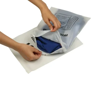 Custom Your Own Logo Recycled Frosted Apparel Ziplock Shipping Clothing Packing Bag Plastic Bags Zipper Poly