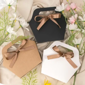 Customizable Paper Logo Printing Paper Gift Bag for Gift Retail Packaging