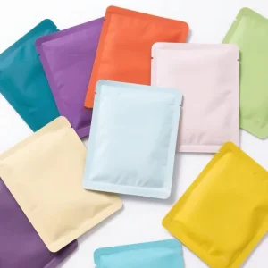 Diecut Mylar Plastic ZipLock Bag Three Side Seal Heat Seal Packaging for Chocolate Bars Earphones Laminated Printing Bolsas