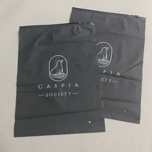 Eco Friendly Custom Logo Frosted Black CPE Zipper Pouch Bags for T-shirt Packaging Soft Touch Matte Plastic Cloth Zip Lock Bags