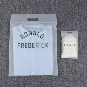 Eco Friendly Durable Waterproof Custom Dress Trousers T shirt Clothing Plastic Handle Bag with logo Printing
