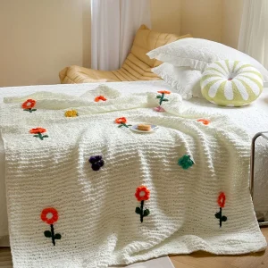 Eco-Friendly Skin-Friendly 100% Polyester Custom Logo Modern Soft Breathable Travel Sofa Bedding Handmade Crochet