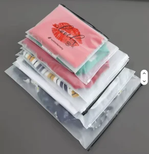 Eco Friendly Zipper Clothes Packaging Pouch Bag PVC Frosted Plastic Ziplock Bag PE Zipper Packaging Bag with Custom Printed