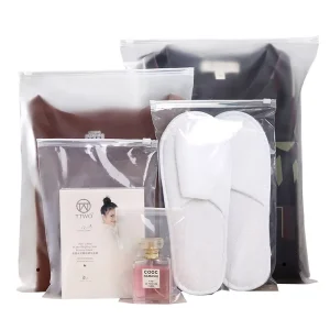 Eco friendly Reusable PE Zipper Bags with Custom Logo Recyclable Poly Pouches for Cosmetics Travel Shoes Fur Storage