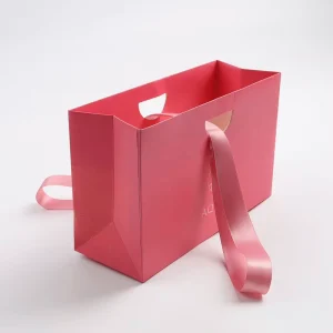 Factory Custom Luxury Textured Carry Garment Recyclable Paper Shopping Bags Packaging Bags for Dresses With Logo Paper Gift Bag