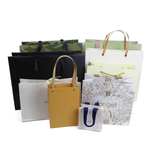 Factory Food Packaging Paper Bag Custom Size Printed logo Gift Jewelry Clothing Shopping Paper Bag With Handle