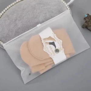 Frosted Plastic Customized T Shirts Clothes Toy Socks Dress Apparel Garment Packaging Poly Mailer Self Sealing CPE Zip Lock Bag