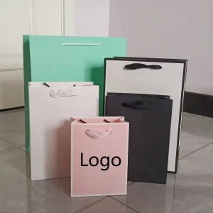 High Quality Clothing Shopping Package Bag Private Label Colorful Ivory Board Gift Packing Paper Bags Vendor
