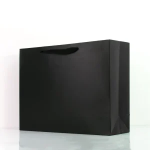 High ended Luxury Black Paper Bags Printed Custom Logo Clothing Shopping Bags Gift Paper Packaging Bags