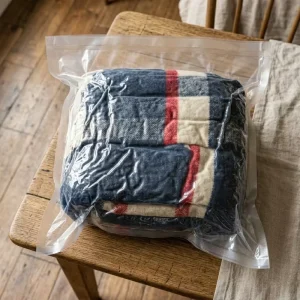 Made From Thickened High-toughness PE PA Composite Material That Resists Punctures and Tearing Waterproof Vacuum Storage Bag