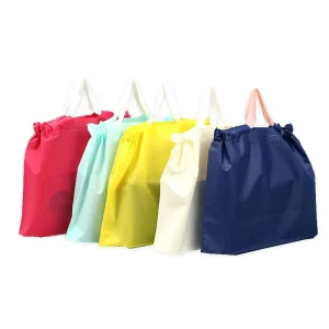 New Style Eco Pull out Drawstring Portable Clothing Gifts Packaging Frosted Plastic Bag for Shopping